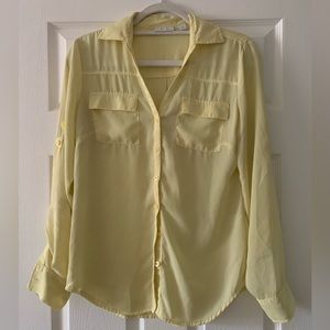 Yellow New York and company button down. Size small